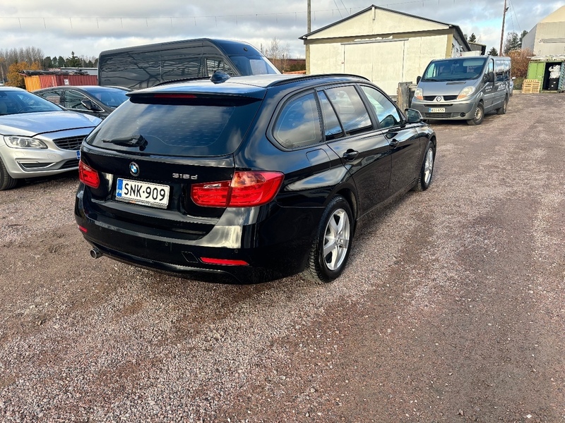 BMW 318 vaihtoauto