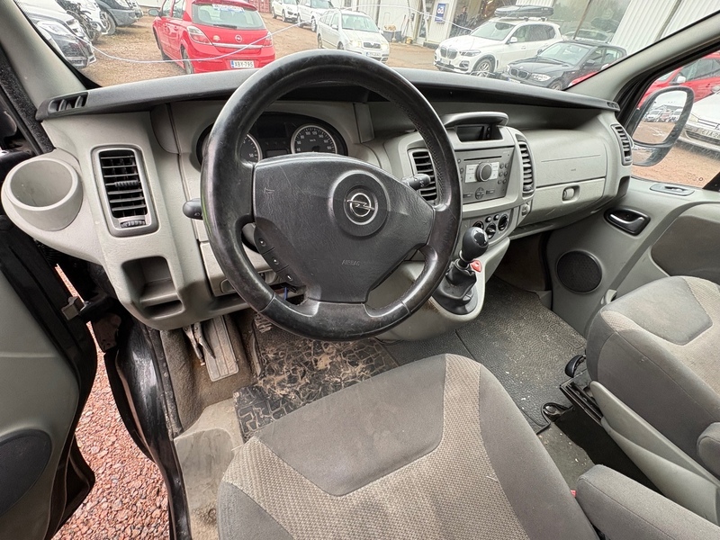 Opel Vivaro vaihtoauto