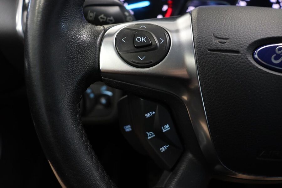 Ford Kuga vaihtoauto