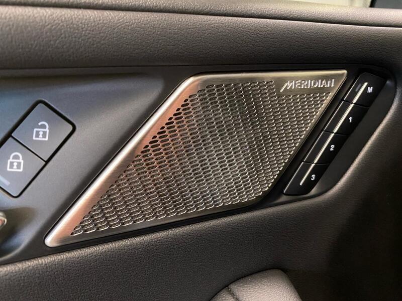 Jaguar I-PACE vaihtoauto