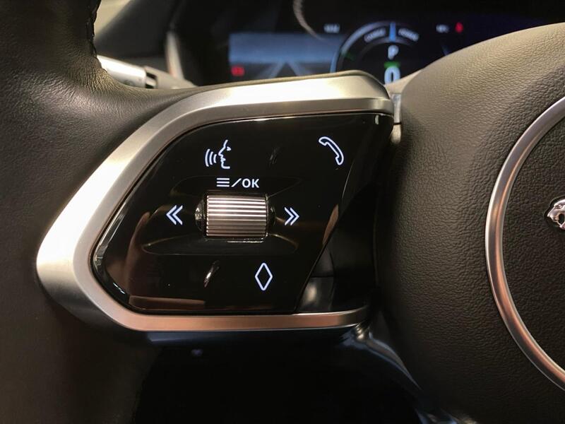 Jaguar I-PACE vaihtoauto