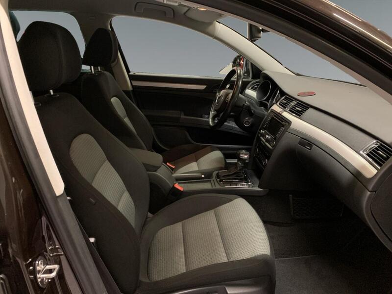 Skoda Superb vaihtoauto