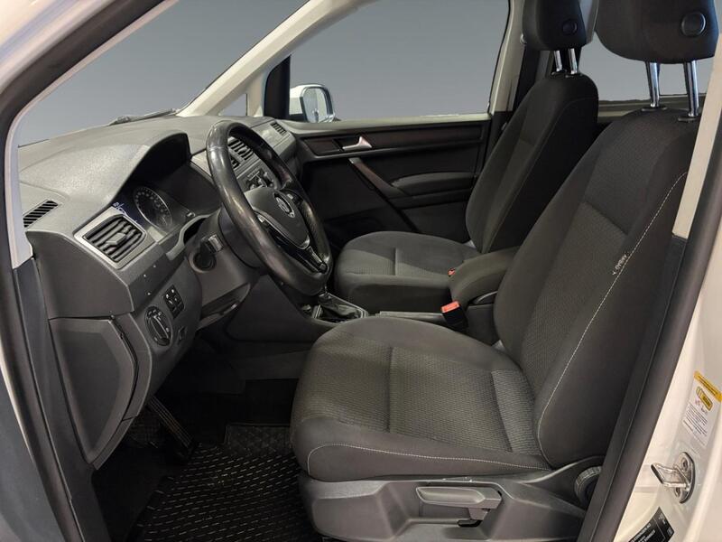 Volkswagen Caddy Maxi vaihtoauto