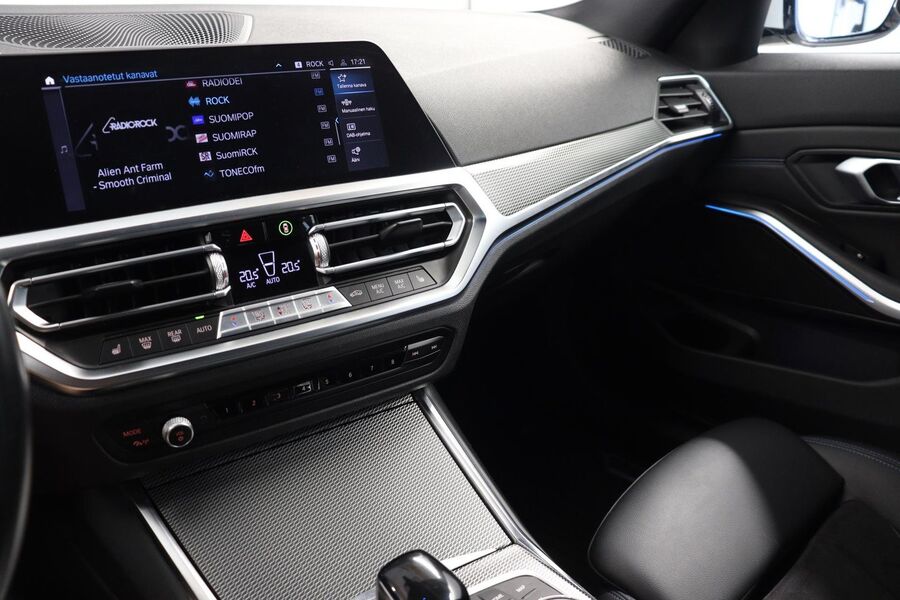 BMW 330 vaihtoauto