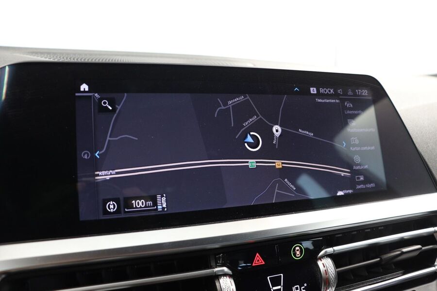 BMW 330 vaihtoauto