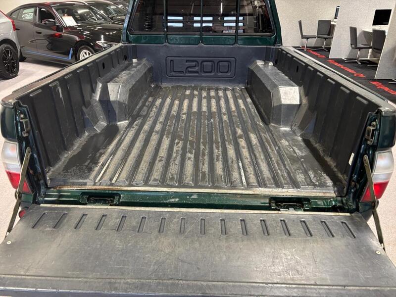Mitsubishi L200 vaihtoauto