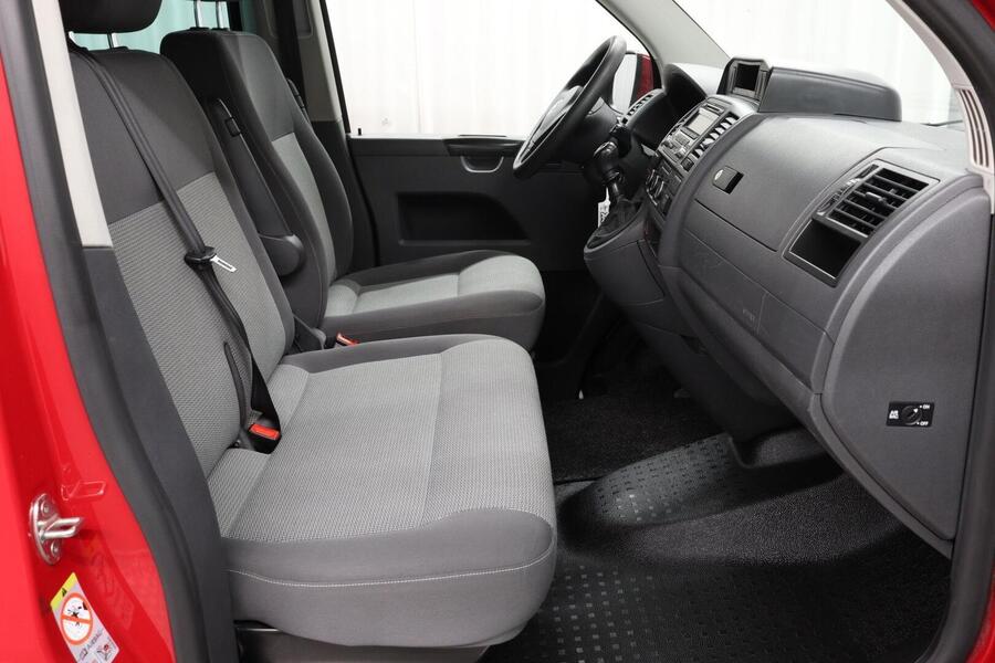 Volkswagen Caravelle vaihtoauto