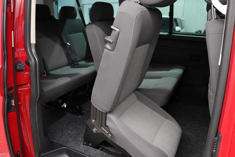 Volkswagen Caravelle vaihtoauto