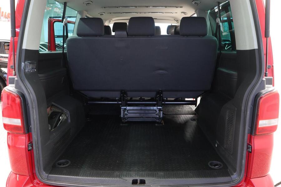 Volkswagen Caravelle vaihtoauto