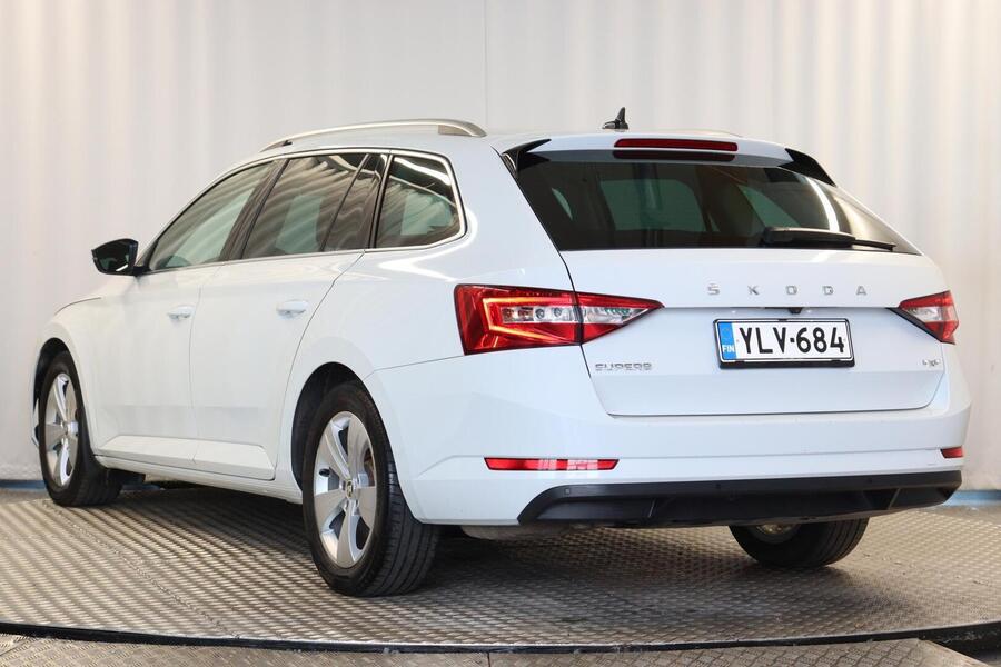 Skoda Superb vaihtoauto