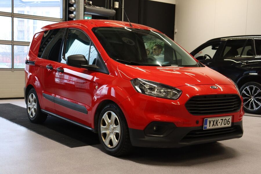 Ford Transit Courier vaihtoauto