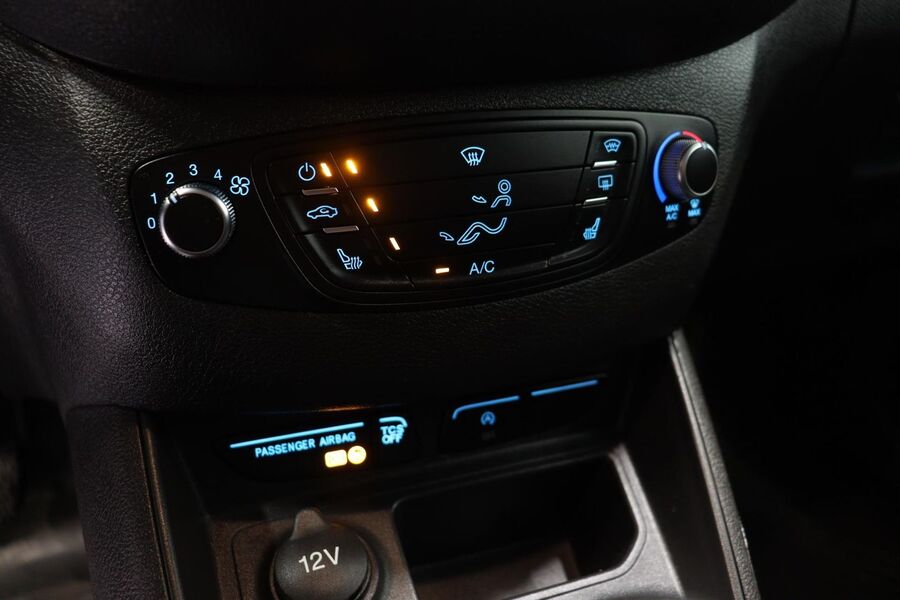 Ford Transit Courier vaihtoauto