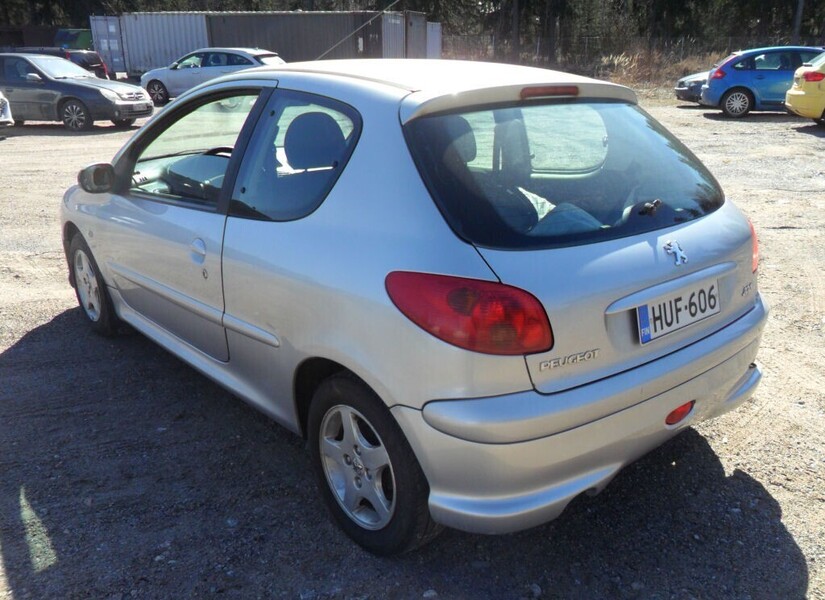 Peugeot 206 vaihtoauto