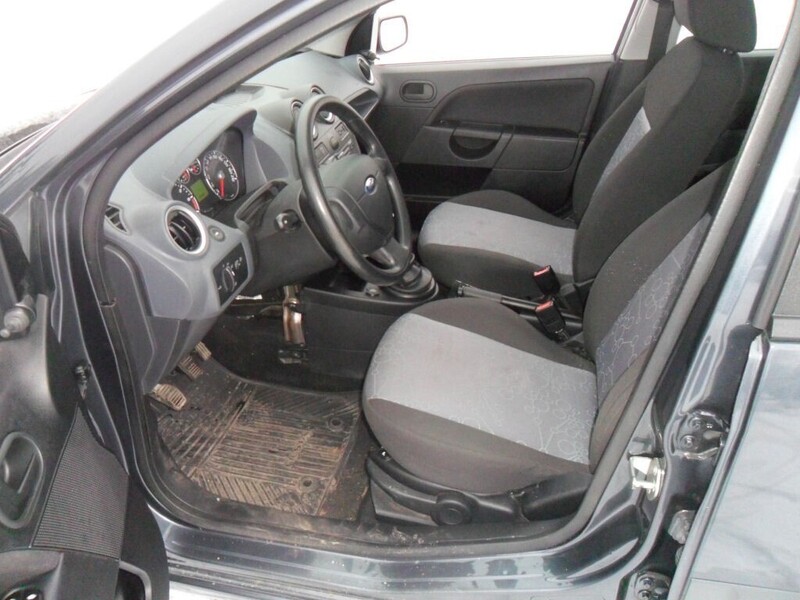 Ford Fiesta vaihtoauto