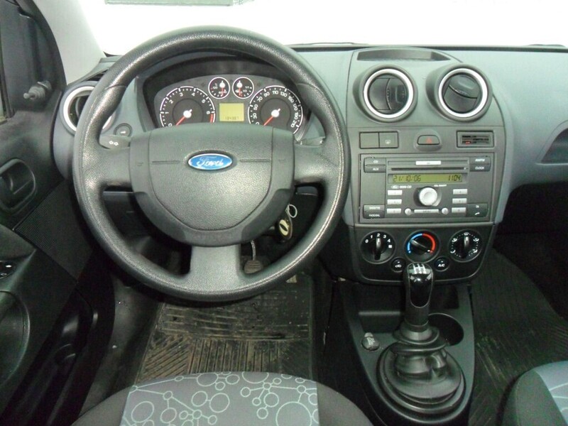 Ford Fiesta vaihtoauto