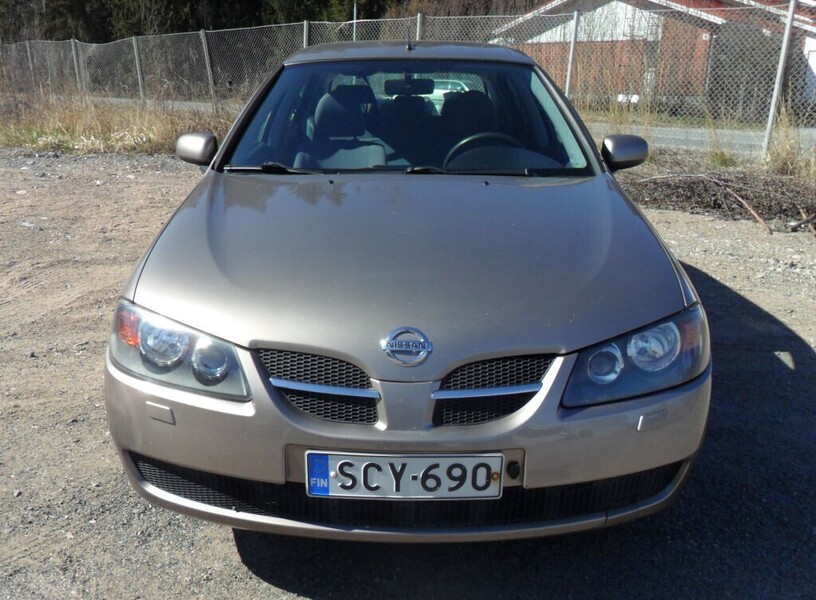 Nissan Almera vaihtoauto
