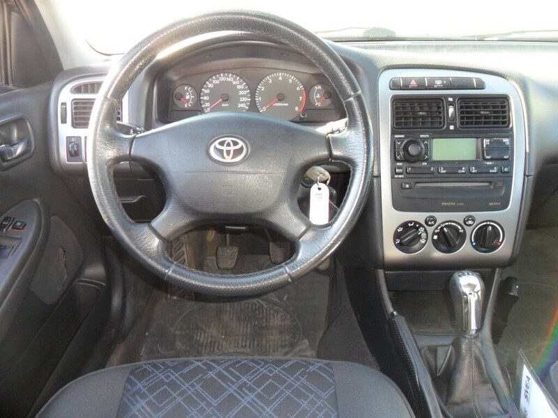 Toyota Avensis vaihtoauto