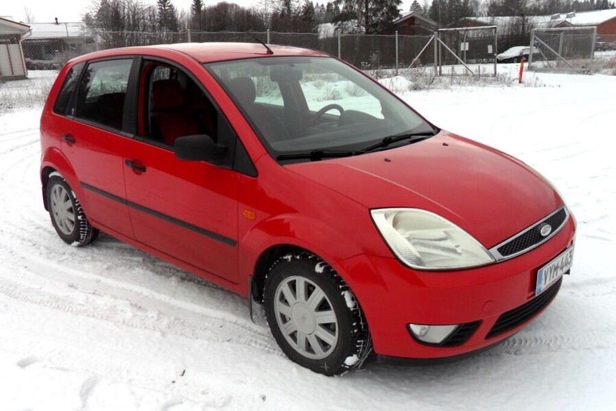 Ford Fiesta vaihtoauto