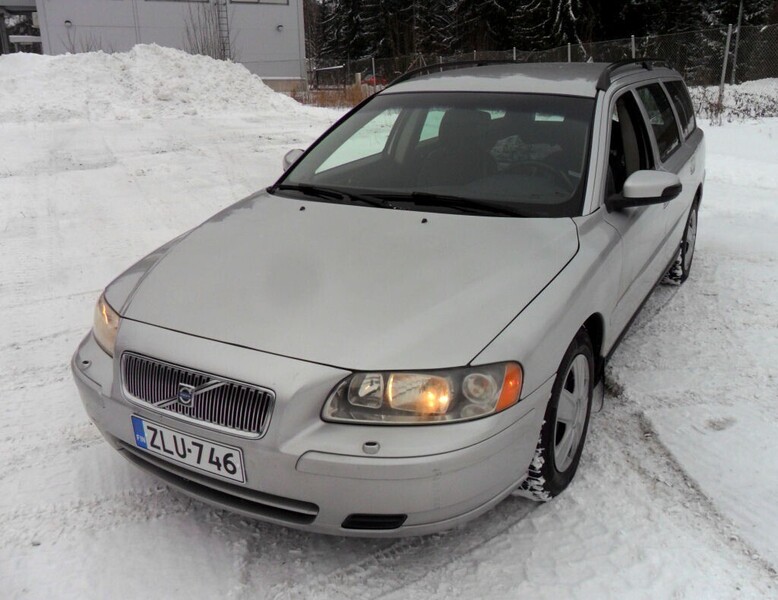 Volvo V70 vaihtoauto