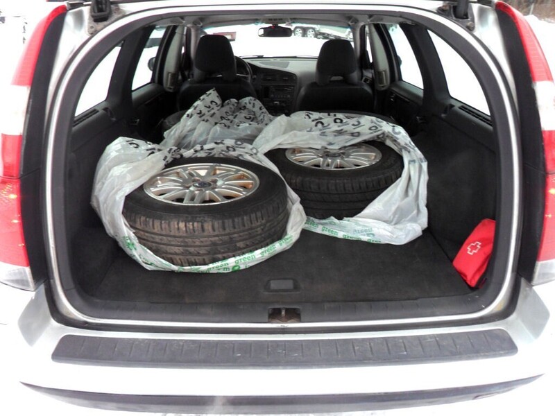 Volvo V70 vaihtoauto