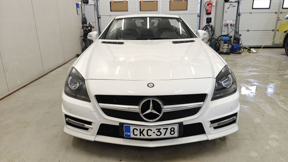 Mercedes-Benz SLK vaihtoauto