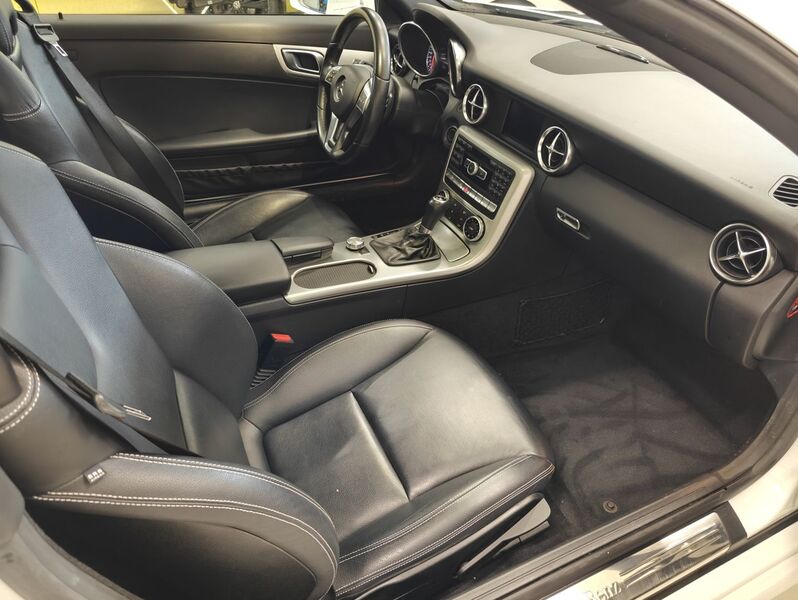 Mercedes-Benz SLK vaihtoauto