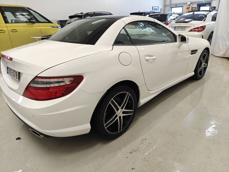 Mercedes-Benz SLK vaihtoauto