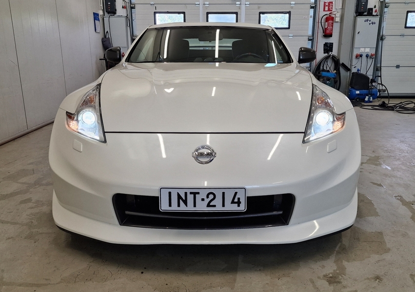 Nissan 370Z vaihtoauto