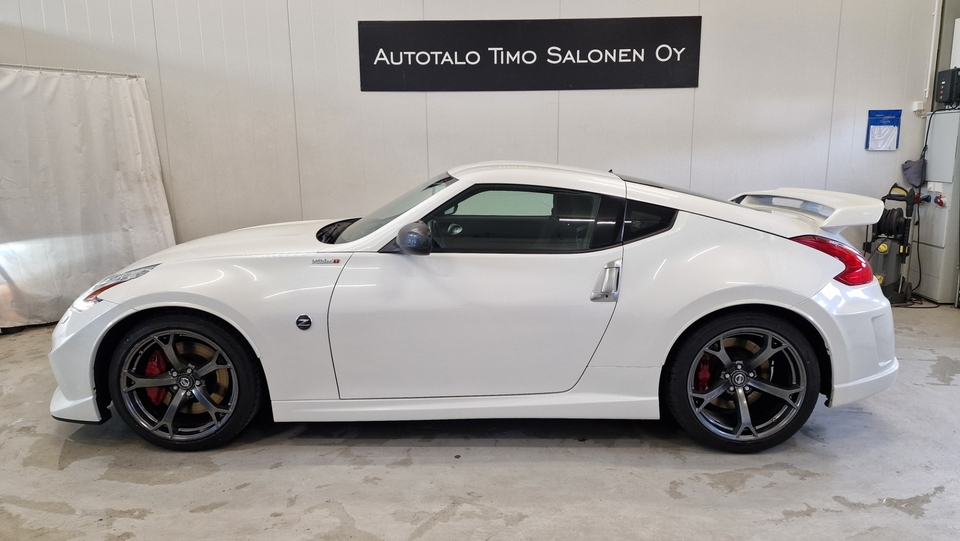 Nissan 370Z vaihtoauto