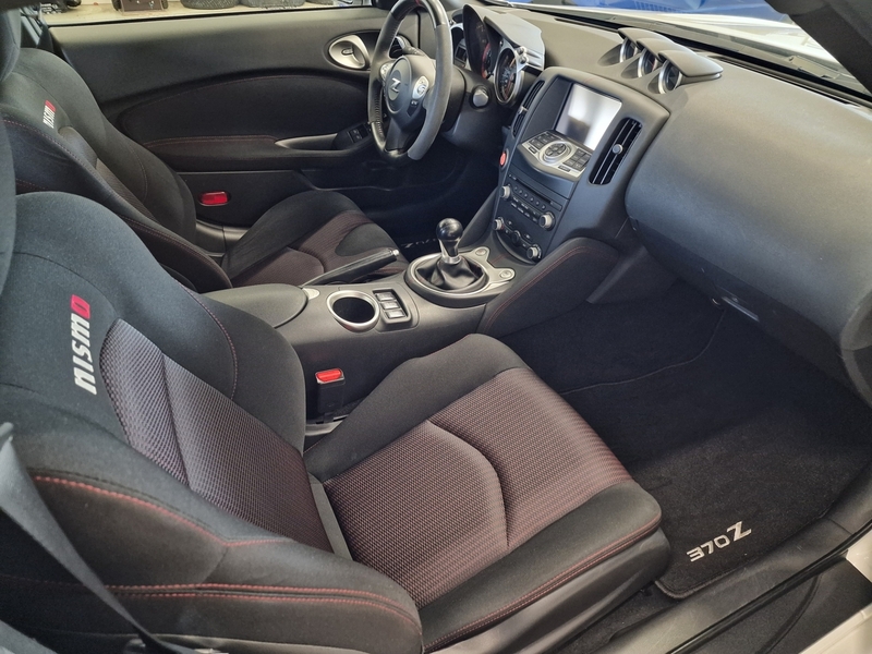 Nissan 370Z vaihtoauto