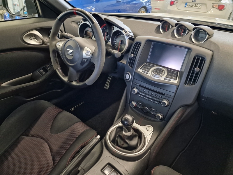 Nissan 370Z vaihtoauto