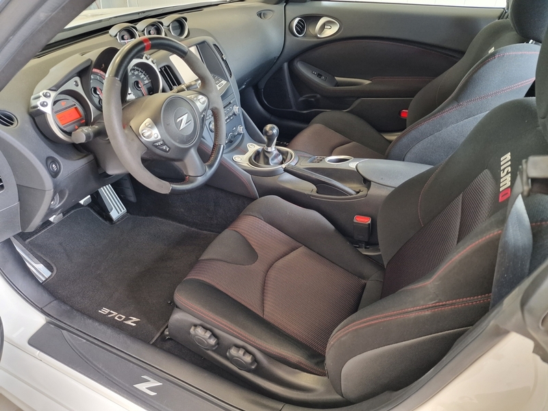 Nissan 370Z vaihtoauto