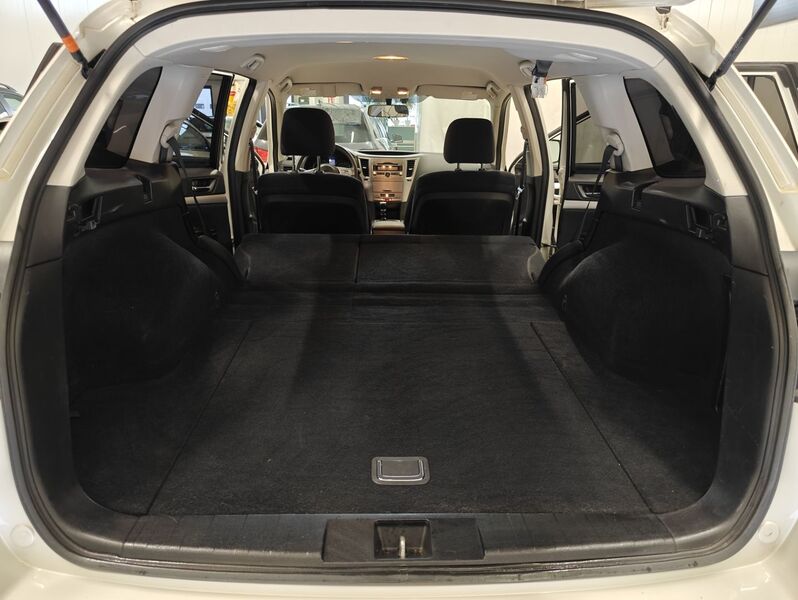 Subaru Outback vaihtoauto