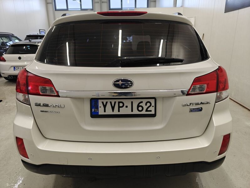 Subaru Outback vaihtoauto