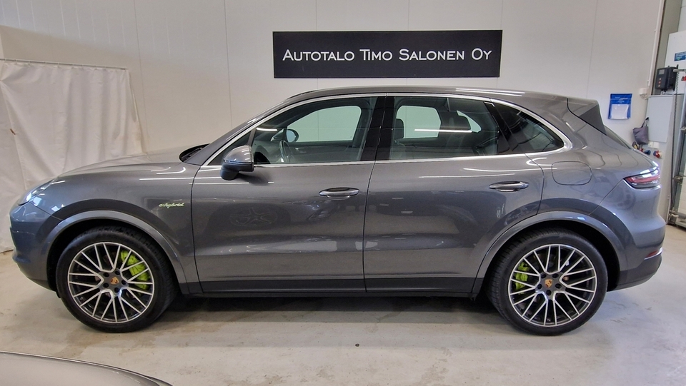 Porsche Cayenne vaihtoauto