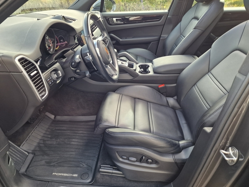 Porsche Cayenne vaihtoauto