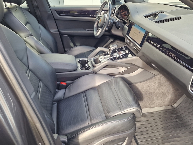 Porsche Cayenne vaihtoauto