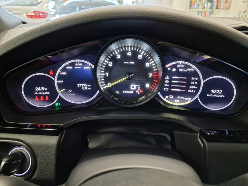 Porsche Cayenne vaihtoauto