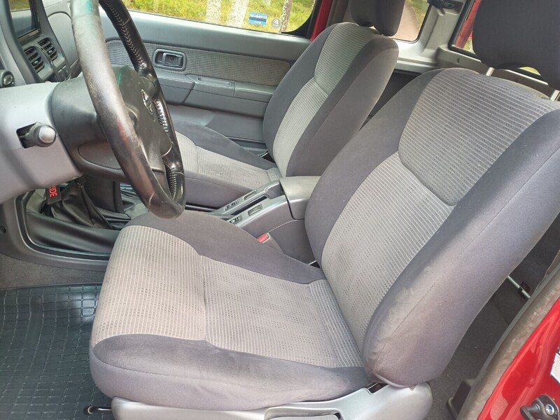 Nissan NP300 vaihtoauto