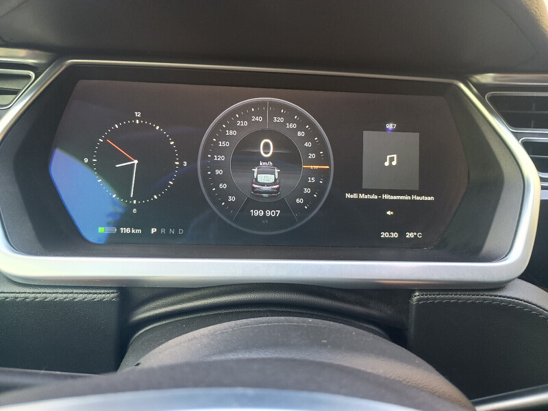 Tesla Model S vaihtoauto