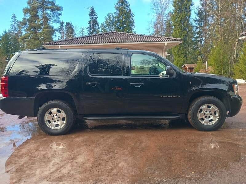 Chevrolet Suburban vaihtoauto