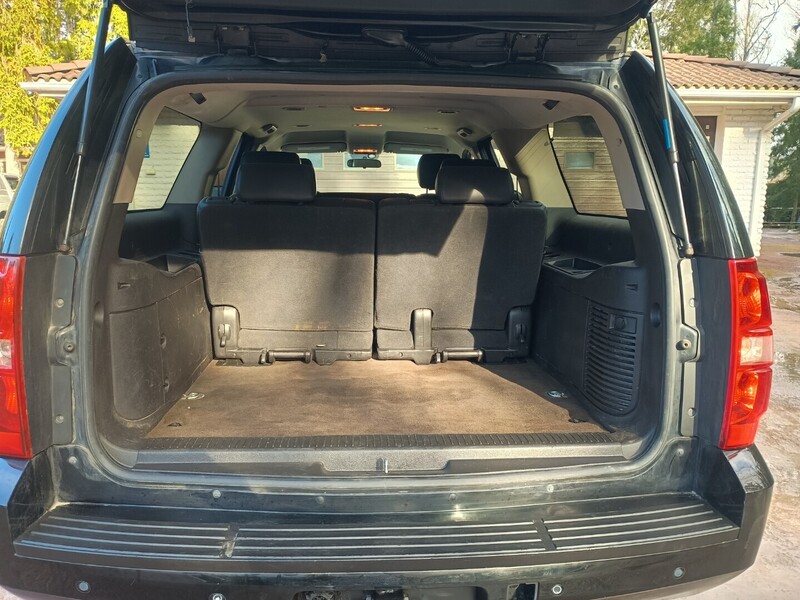 Chevrolet Suburban vaihtoauto