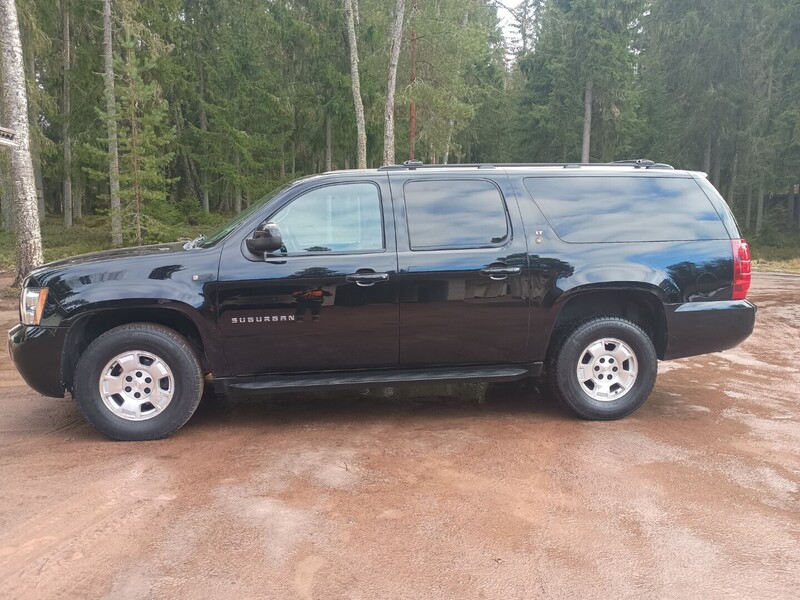 Chevrolet Suburban vaihtoauto