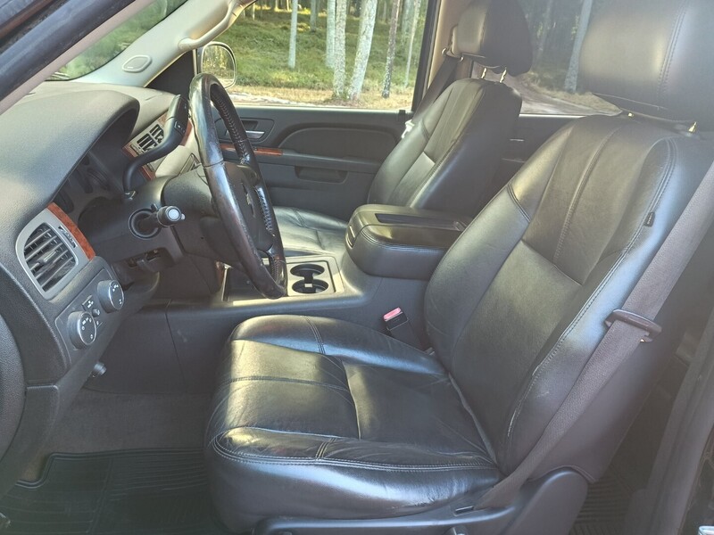 Chevrolet Suburban vaihtoauto