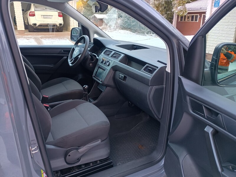 Volkswagen Caddy Maxi vaihtoauto