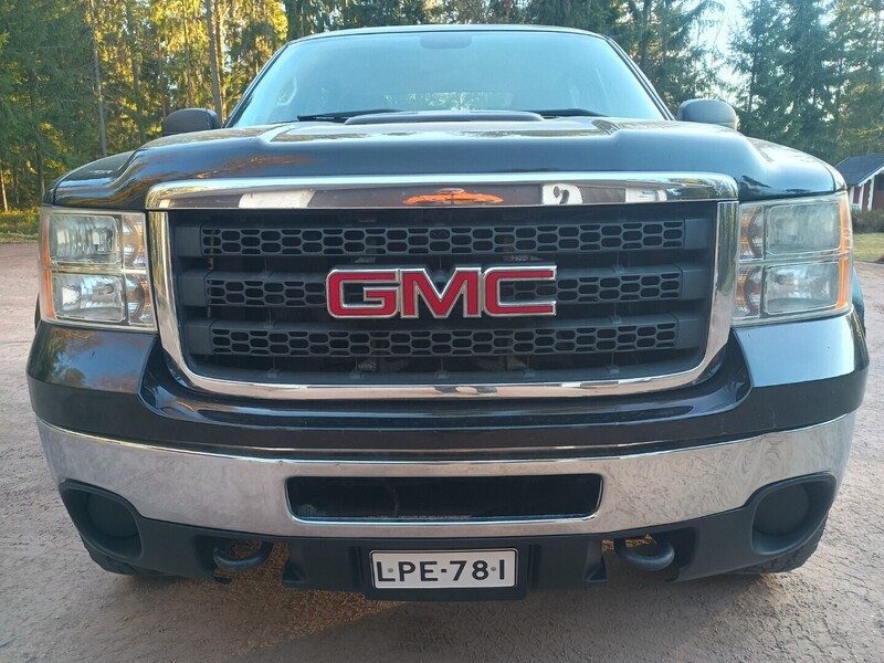 GMC Sierra vaihtoauto