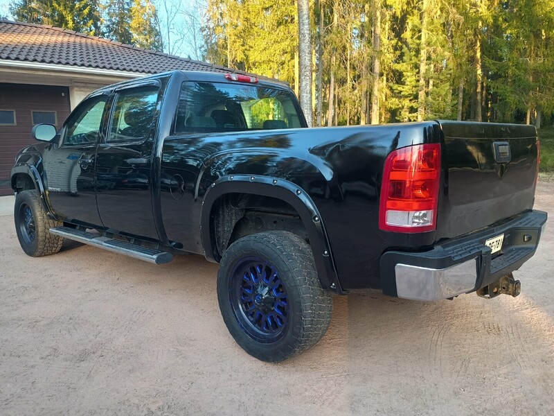 GMC Sierra vaihtoauto