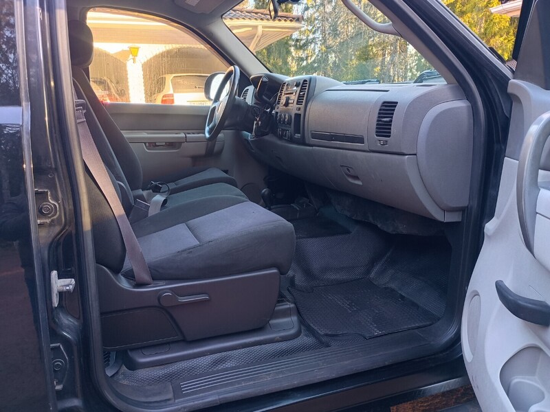 GMC Sierra vaihtoauto