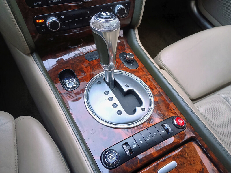 Bentley Continental vaihtoauto