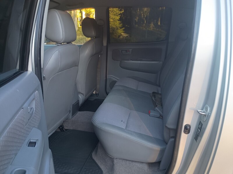 Toyota Hilux vaihtoauto